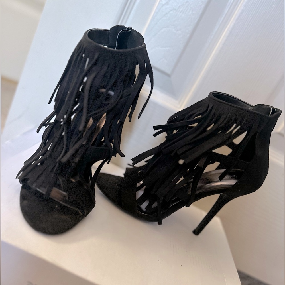 Black Fringe Heel